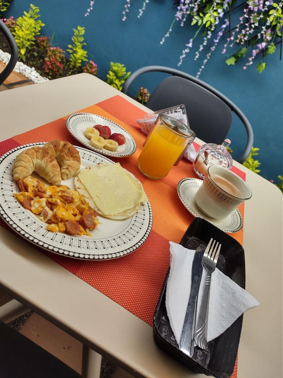 Hotel Bali At Poblado 메딜린 외부 사진