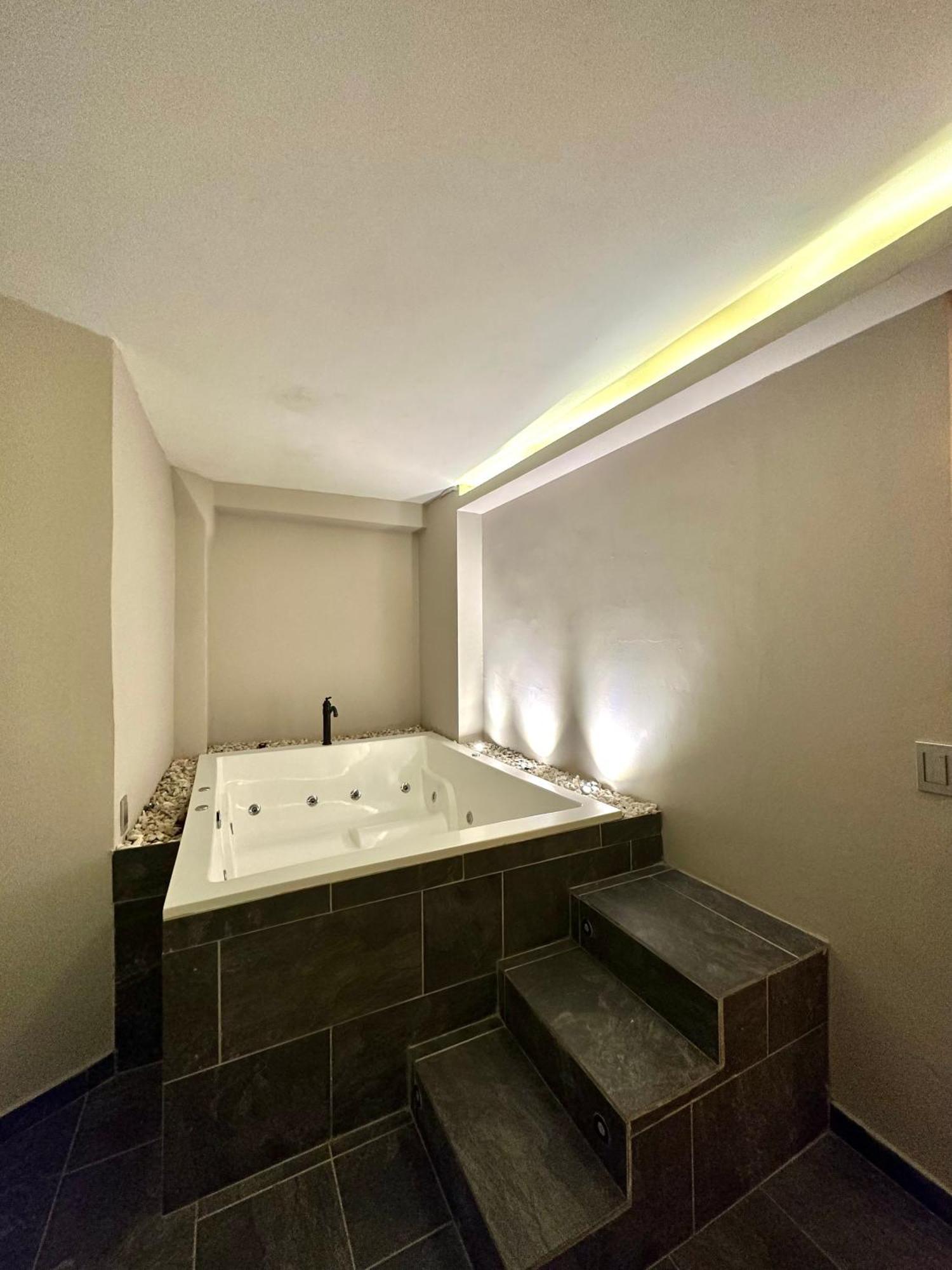 Hotel Bali At Poblado 메딜린 외부 사진